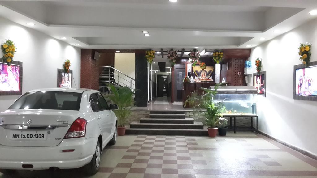 Hotel Sai Galaxy Inn Shirdi Exterior photo