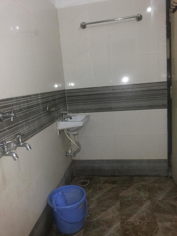 Hotel Sai Galaxy Inn Shirdi Room photo